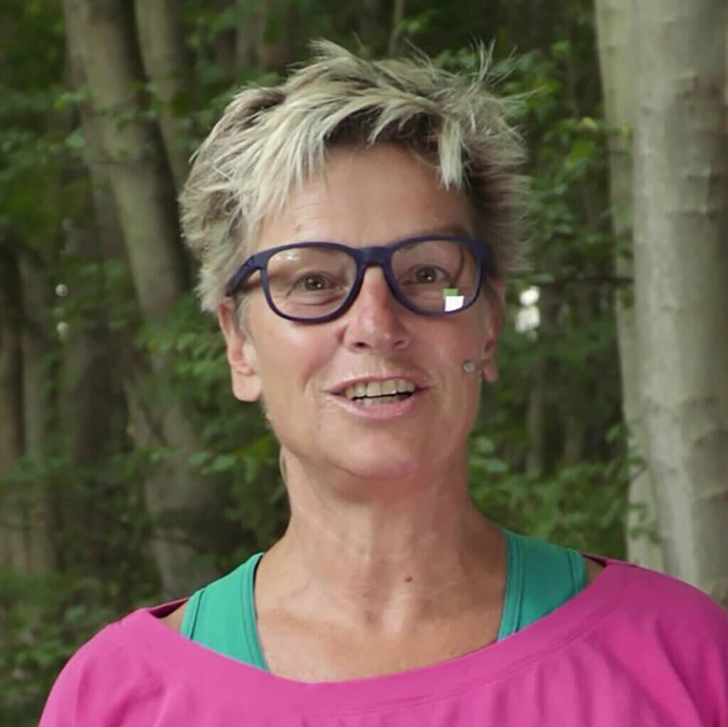 Christiane Greiner-Maneke im Wald