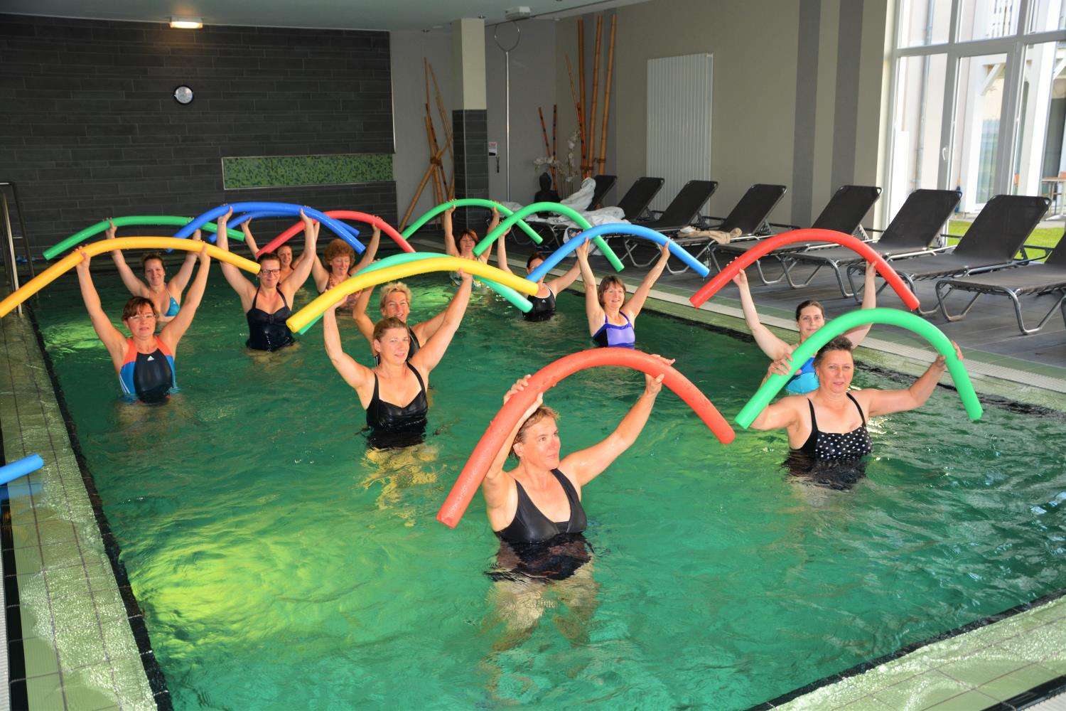 Aqua-Fitness mit Poolnudeln im Iberotel Boltenhagen
